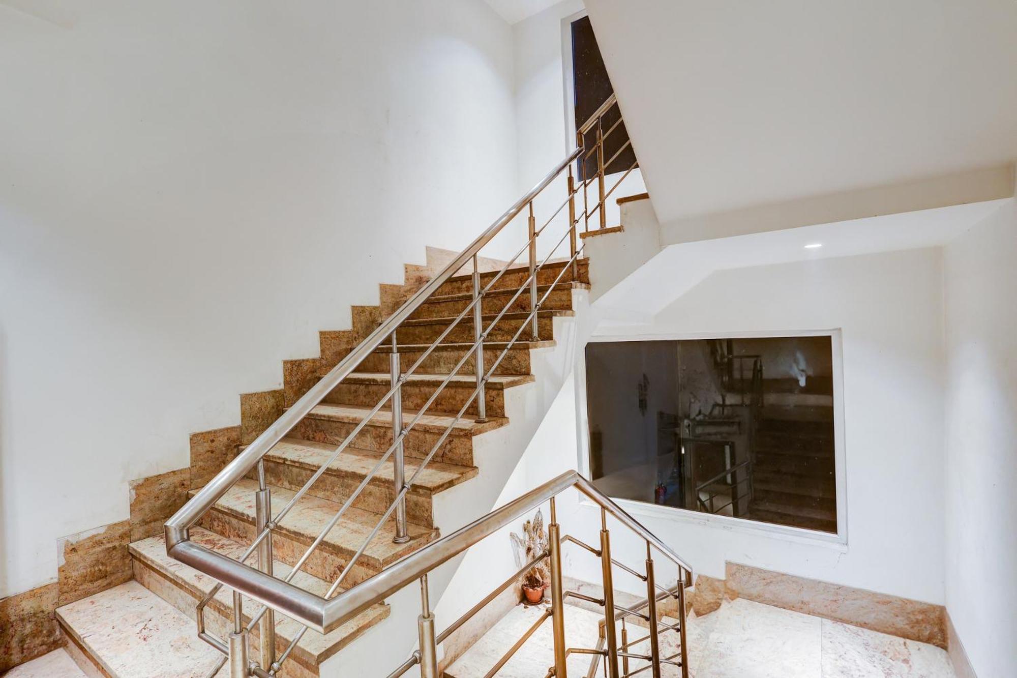 Super Townhouse Chhatarpur Near Metro Park Nowe Delhi Zewnętrze zdjęcie