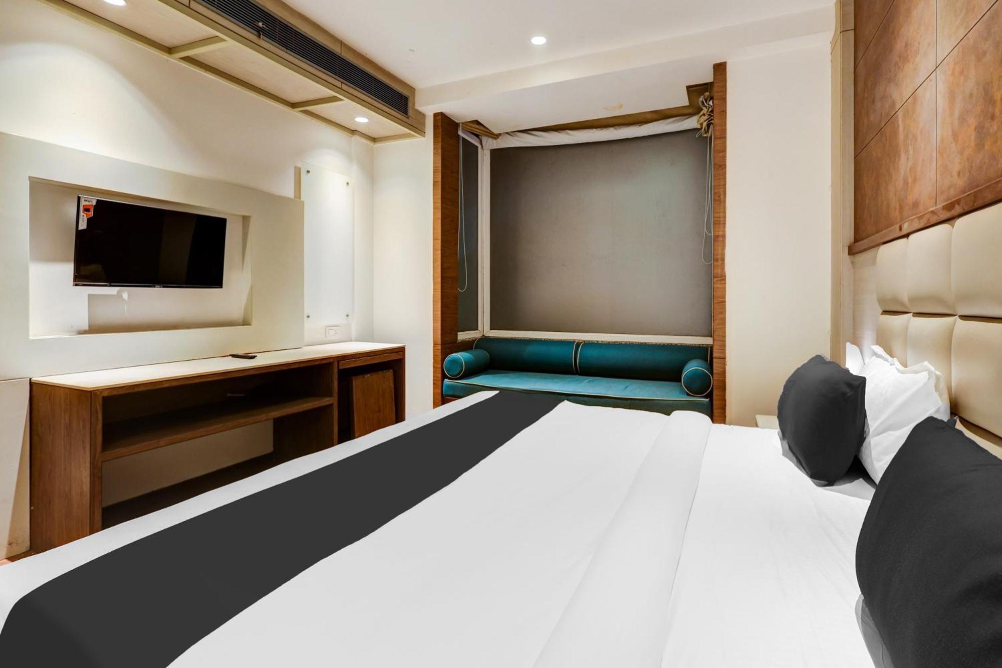 Super Townhouse Chhatarpur Near Metro Park Nowe Delhi Zewnętrze zdjęcie