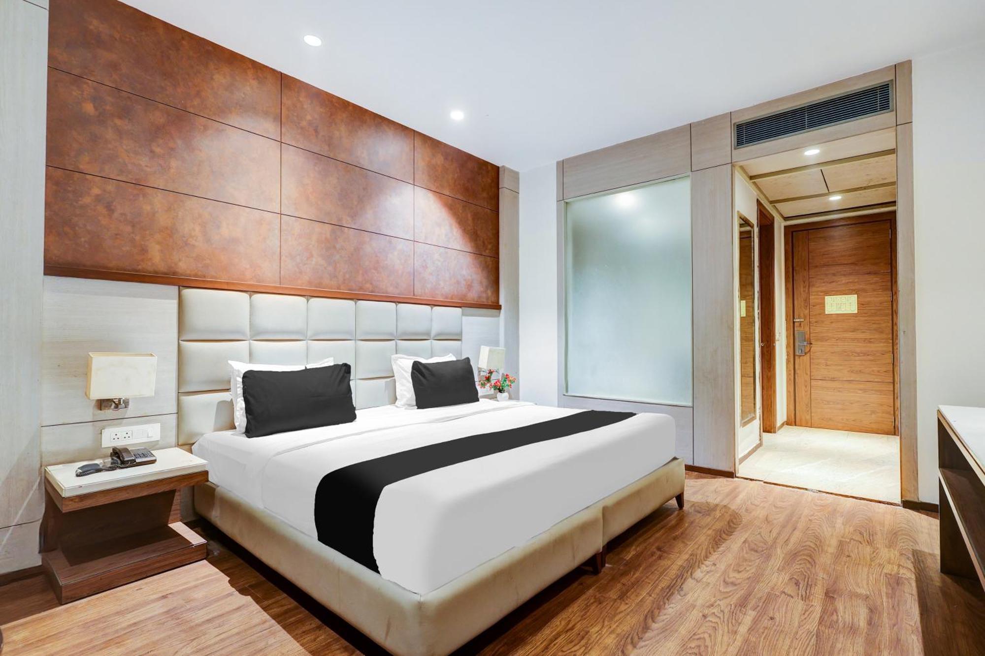 Super Townhouse Chhatarpur Near Metro Park Nowe Delhi Zewnętrze zdjęcie